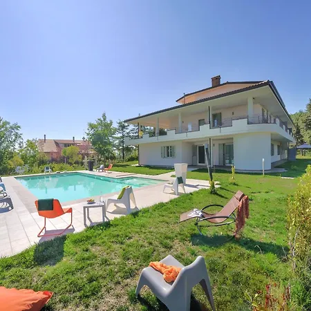 公寓 Near Urbino & Beaches